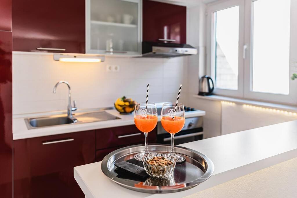Holiday Home Marina-Renovated House In City Center Rogoznica  Dış mekan fotoğraf