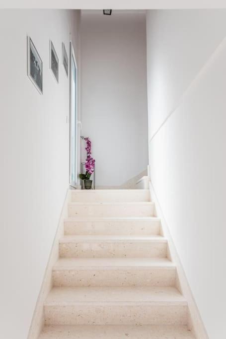 Holiday Home Marina-Renovated House In City Center Rogoznica  Dış mekan fotoğraf