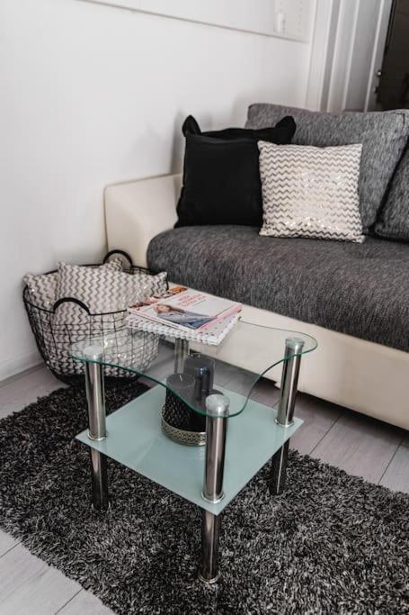Holiday Home Marina-Renovated House In City Center Rogoznica  Dış mekan fotoğraf